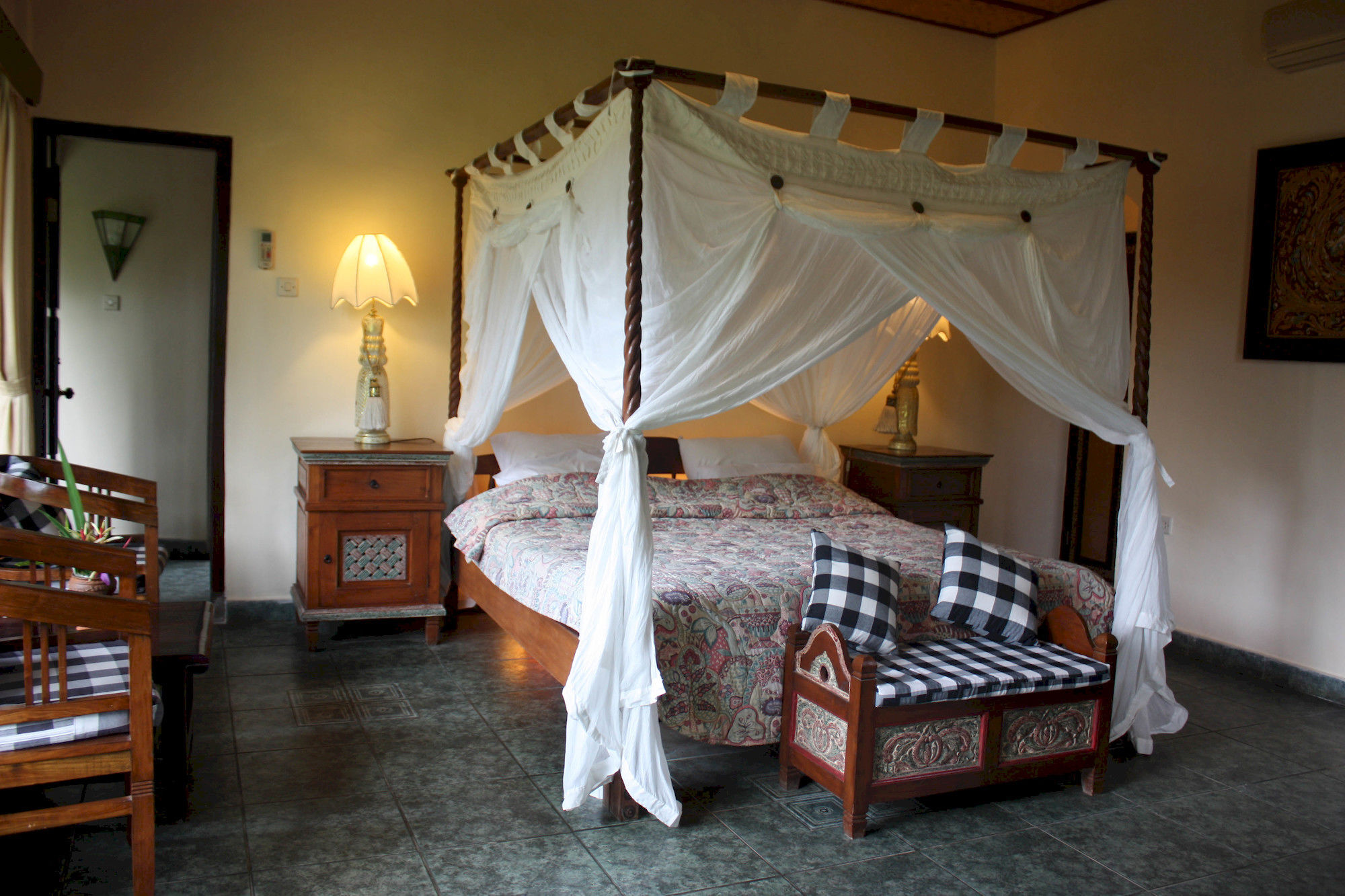 Rambutan Hotel Lovina Zewnętrze zdjęcie